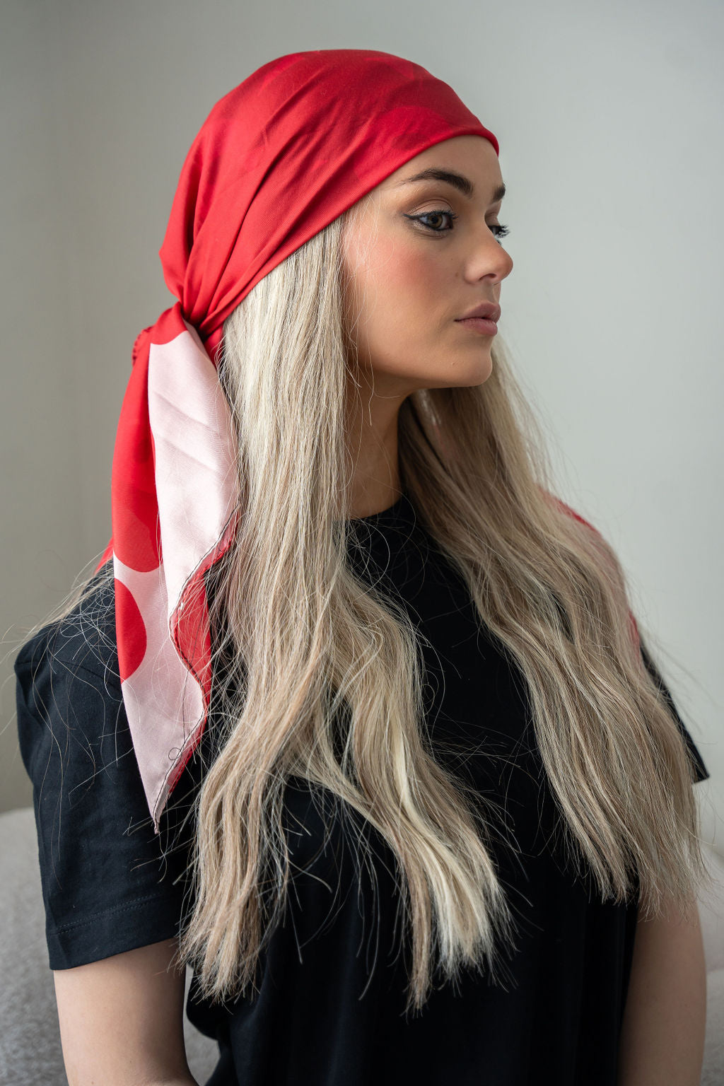 Lightweight fashion scarf in red and blush tones